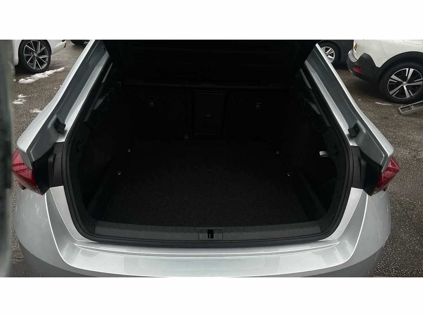 SKODA Octavia Hatchback (2017) 1.5 TSI ACT SE L (150PS)