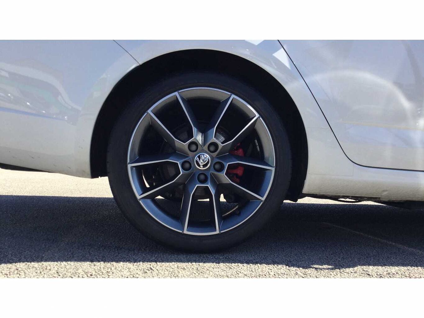 SKODA Octavia vRS Estate (2017) 2.0 TSI vRS 245