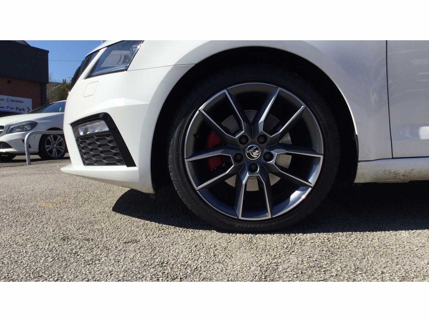 SKODA Octavia vRS Estate (2017) 2.0 TSI vRS 245