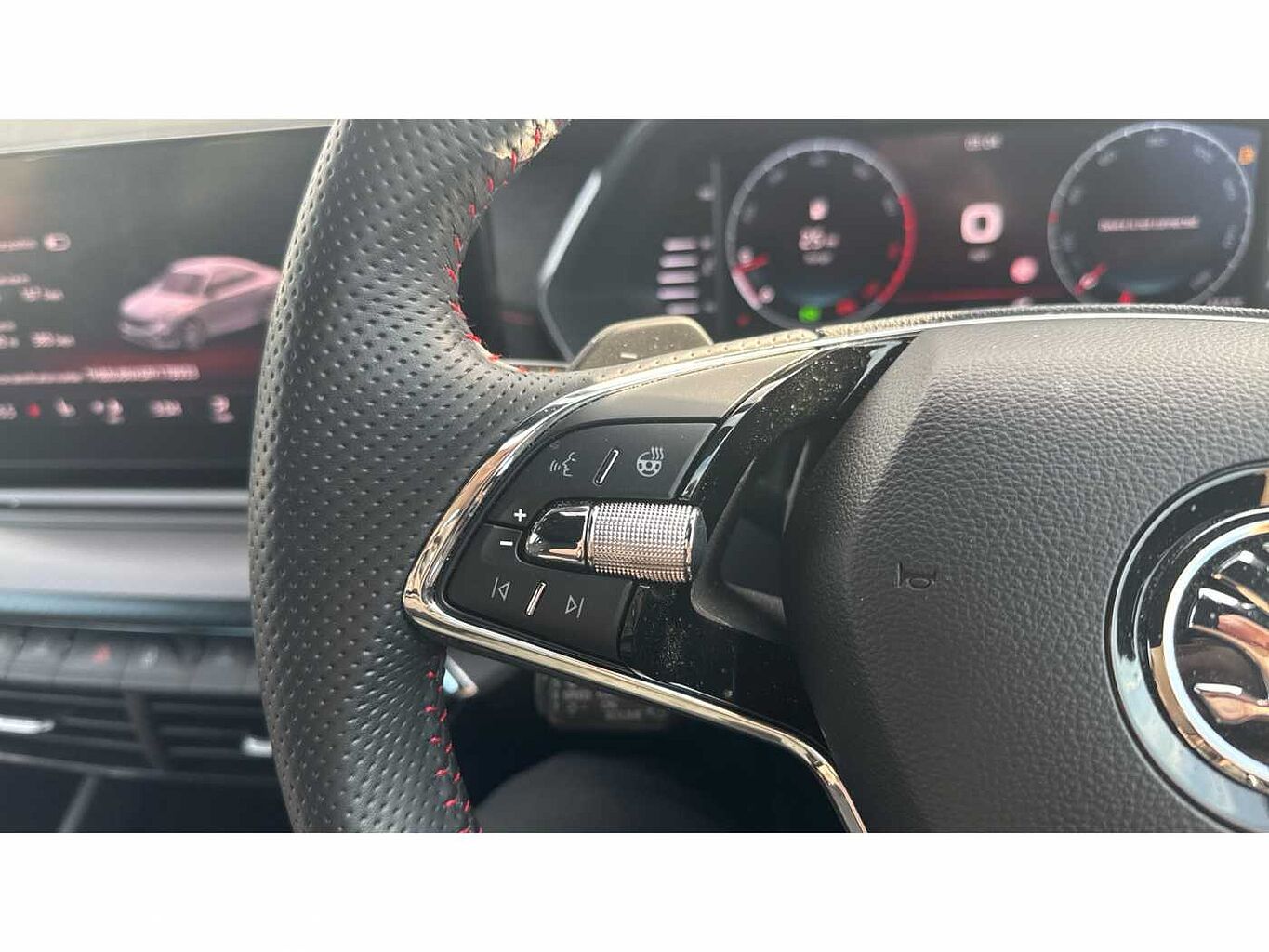 SKODA Octavia 2.0 TSI vRS (245PS) DSG 5-Dr Hatchback